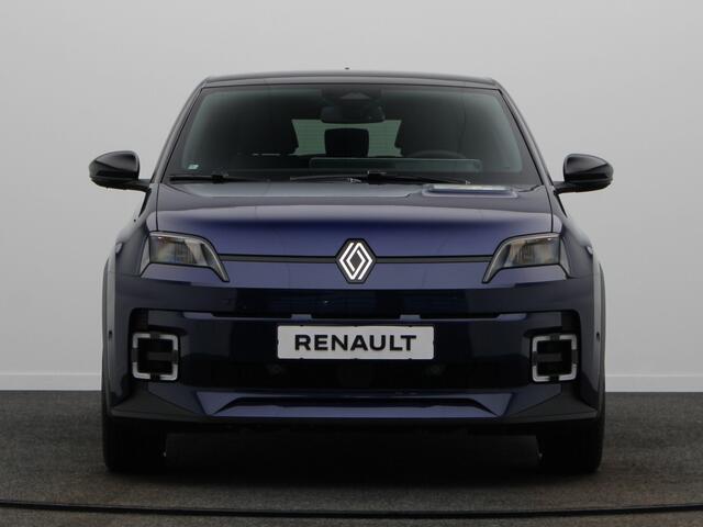 Renault 5 Techno Comfort range | Achteruitrijcamera | ISOFIX-bevestigingssysteem voor kinderzitjes op passagiersstoel en op de twee buitenste zitplaatsen achter | LED-dagrijverlichting met specifiek vormgegeven lichtsignatuur