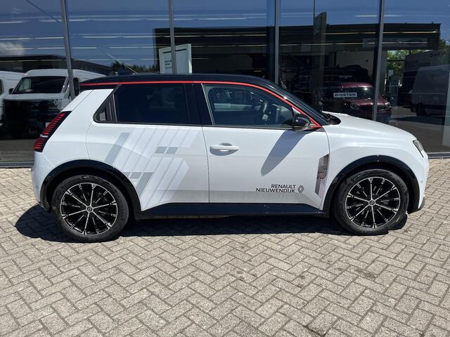 Renault 5 comfort range iconic cinq 52 kWh Renault 5 iconic cinq 52 kWh 150 PK Comfort Range
