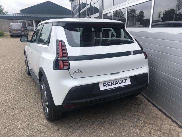 Renault 5 Night & Day urban range 40 kWh VOORRAAD