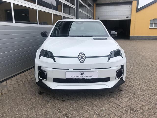 Renault 5 Night & Day urban range 40 kWh VOORRAAD