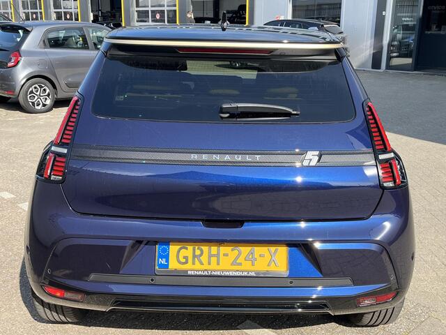 Renault 5 comfort range iconic cinq 52 kWh / PACK SAFETY & ADVANCED DRIVING ASSIST / HARMAN KARDON AUDIO / ADAPTER V2L / Demo Zuidoost / vraag naar beschikbaarheid