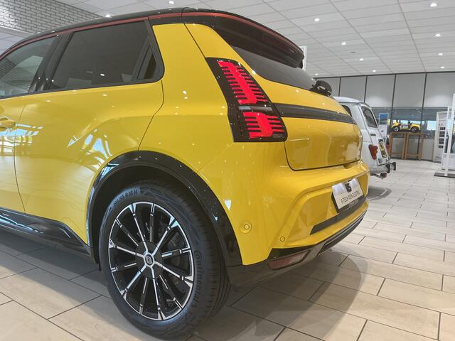 Renault 5 urban range iconic cinq 40 kWh | Harman Kardon audio | Pack Winter | 40kWH batterij | 120pk | incl. Bovag rijklaarpakket met 12 maanden garantie |