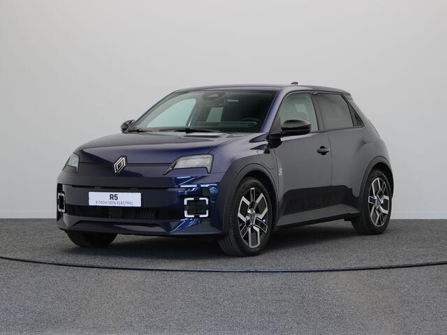 Renault 5 Techno Comfort range | Achteruitrijcamera | ISOFIX-bevestigingssysteem voor kinderzitjes op passagiersstoel en op de twee buitenste zitplaatsen achter | LED-dagrijverlichting met specifiek vormgegeven lichtsignatuur