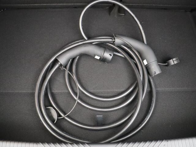 Renault 5 Techno Comfort range | Achteruitrijcamera | ISOFIX-bevestigingssysteem voor kinderzitjes op passagiersstoel en op de twee buitenste zitplaatsen achter | LED-dagrijverlichting met specifiek vormgegeven lichtsignatuur