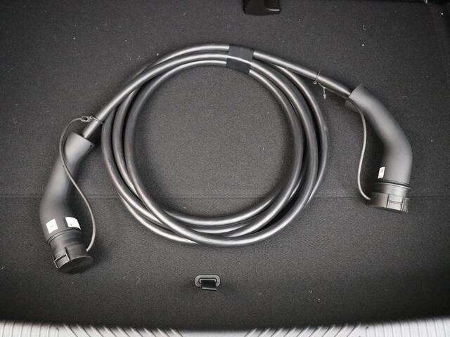 Renault 5 Iconic cinq Urban range | Achteruitrijcamera | Elektrisch verwarmbare voorstoelen | ISOFIX-bevestigingssysteem voor kinderzitjes op passagiersstoel en op de twee buitenste zitplaatsen achter