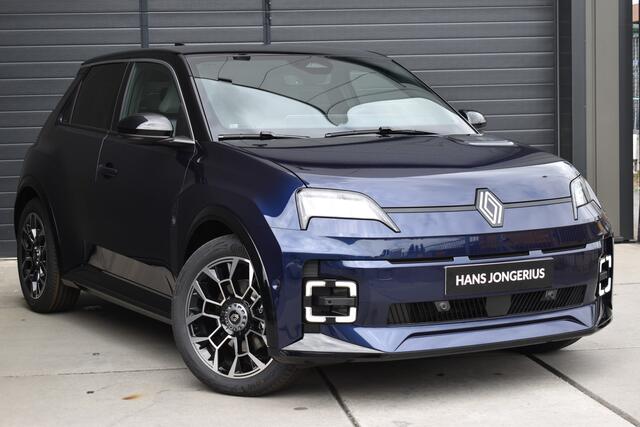 Renault 5 Roland-Garros | Achteruitrijcamera | Elektrisch verwarmbare voorstoelen | ISOFIX-bevestigingssysteem voor kinderzitjes op passagiersstoel en op de twee buitenste zitplaatsen achter