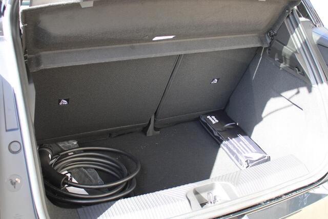 Renault 5 comfort range Roland-Garros 52 kWh | Adaptieve Cruise | Dodehoek Detectie | Stoel en Stuurverwarming |