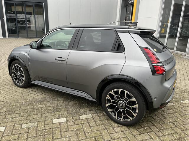Renault 5 comfort range Roland-Garros 52 kWh / Pack Advanced and Driving Assist / Harman Kardon Premium Audio / V2L Adapter / Demo Zuidoost vraag naar beschikbaarheid