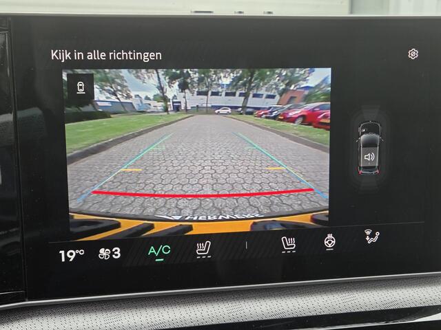 Renault 5 comfort range Roland-Garros 52 kWh / Afneembare Trekhaak / Harman Kardon / 360 Camera / Stoel & Stuurwiel Verwarming /