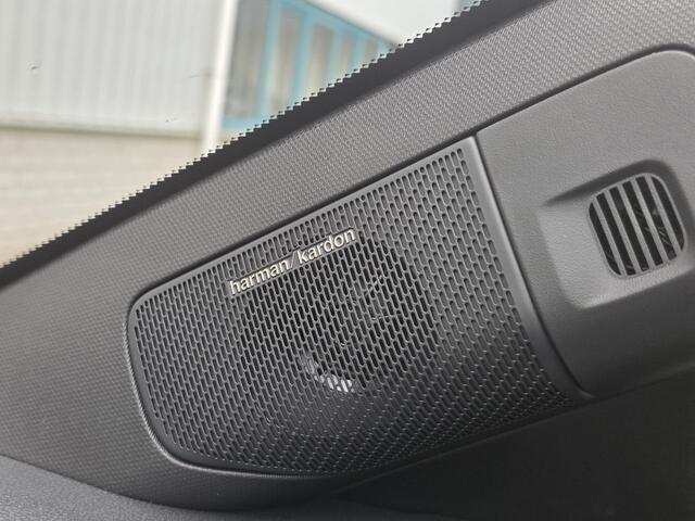 Renault 5 comfort range Roland-Garros 52 kWh / Afneembare Trekhaak / Harman Kardon / 360 Camera / Stoel & Stuurwiel Verwarming /