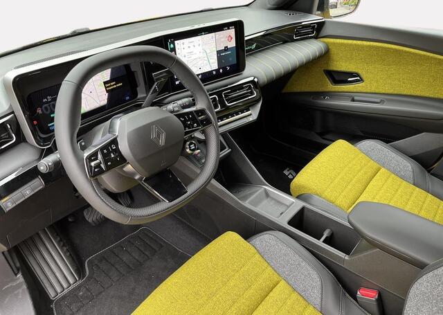 Renault 5 comfort range iconic cinq 52 kWh - Demo / all weather banden