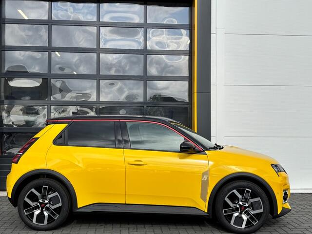 Renault 5 E-Tech Techno 150 pk Comfort Range Pack Winter Pack Advanced Driving Assist