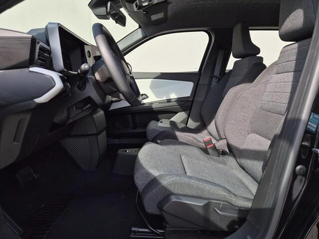 Renault 5 urban range evolution 40 kWh / SOH 98% / Fabrieksgarantie tot 04-2027 / Pack winter / All season banden / CCS snelladen / Navigatie via Apple Carplay of Android Auto / Stoelverwarming / Warmtepomp / Keyless Entry/Start / Parkeersensoren achter /