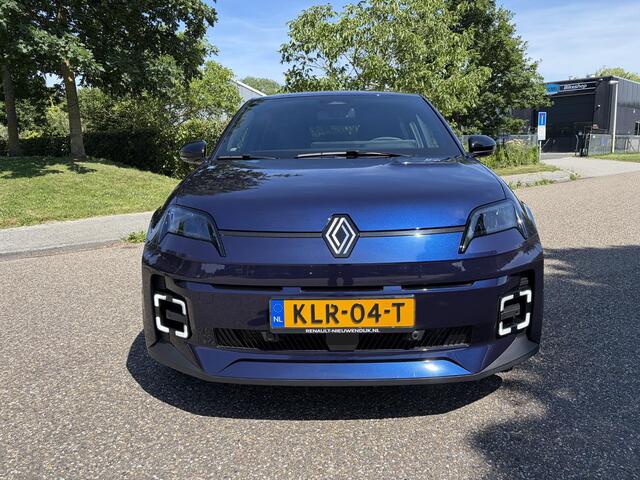 Renault 5 comfort range iconic cinq 52 kWh Automaat |CLIMA | CARPLAY | ANDROID AUTO| PDC | CAMERA'S | ADAPT CRUISE