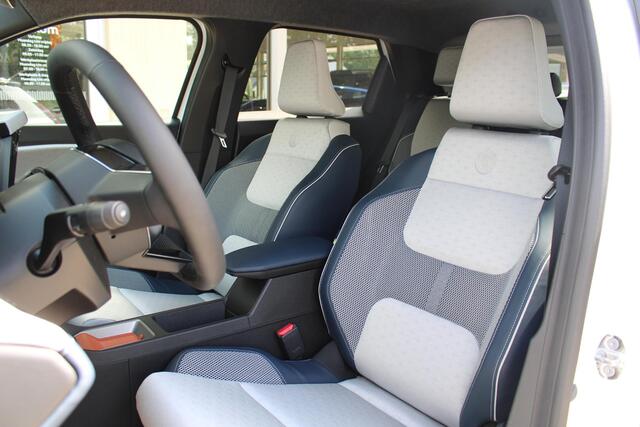 Renault 5 comfort range Roland-Garros 52 kWh | DEMO | Harman/Kardon | Dodehoekdetectie | Stoel+Stuurverwarming
