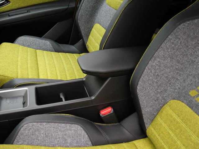 Renault 5 comfort range iconic cinq 52 kWh | Vijf jaar garantie | Stoel- en stuurwielverwarming | Blind spot warning |