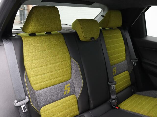 Renault 5 urban range iconic cinq 40 kWh | Vijf jaar garantie | Blind spot warning | Stoel- en stuurwielverwarming |