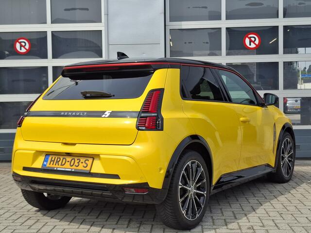 Renault 5 comfort range iconic cinq 52 kWh | Navigatie/Android/Apple Carplay | LM Velgen 18" | Voorstoelen + Stuur Verwarmd | Cruise Control Adaptief | Warmpte Pomp | Airco |