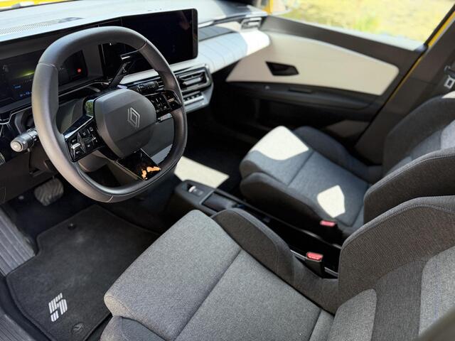 Renault 5 urban range evolution 40 kWh | 1.300 KM | LED | CArPlay | BTW |
