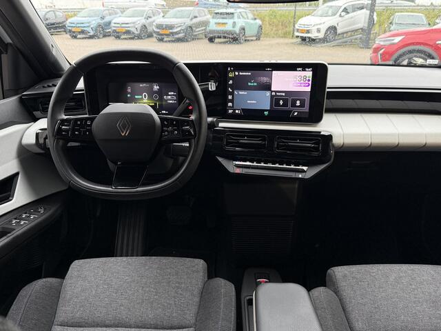 Renault 5 urban range evolution 40 kWh | NAP | Key-less | Climate Control | Apple Carplay & Android Auto | Cruise Control | LED | DAB |