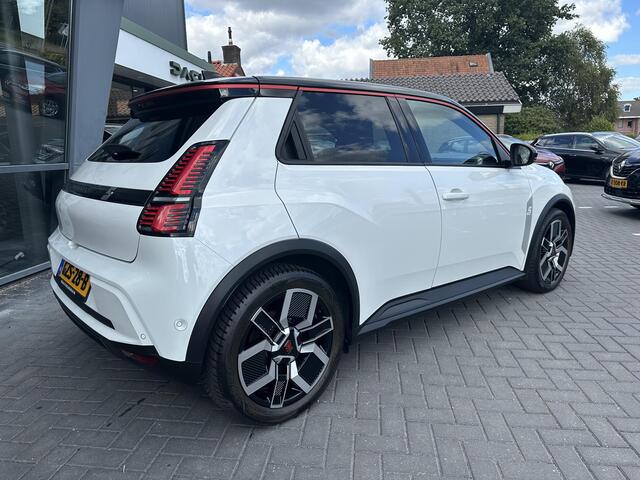 Renault 5 comfort range techno 52 kWh | CAMERA | STOEL EN STUUR VERW. | CRUISE ADAPT. | APPLE CARPLAY | ANDROID AUTO
