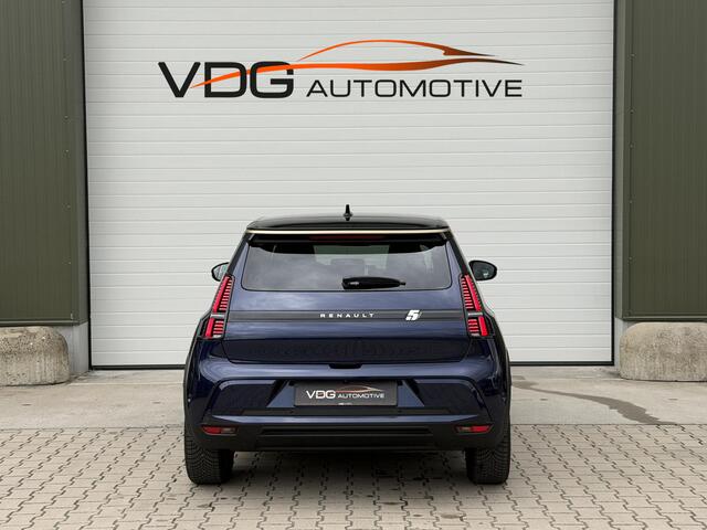 Renault 5 comfort range techno 52 kWh SOH 99% / Snellader / Navigatie / 18" / Adaptive cruise / Parkeer Camera / Clima / Keyless/ Two Tone