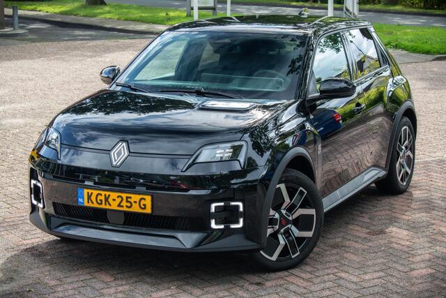 Renault 5 comfort range iconic cinq 52 kWh | Rijklaar | 100% Elektrisch | Apple Carplay / Android Auto | Camera | Stoelverwarming | Climate Control