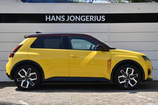 Renault 5 Iconic cinq | Achteruitrijcamera | Elektrisch verwarmbare voorstoelen | ISOFIX-bevestigingssysteem voor kinderzitjes op passagiersstoel en op de twee buitenste zitplaatsen achter