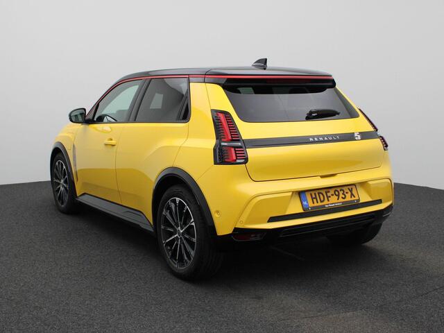 Renault 5 comfort range iconic cinq 52 kWh | Pack Safety & Advanced Driving Assist | Harman Kardon Audio | Stoel- en Stuurwielverwarming | Camera | Draadloze Smartphonelader | 18" LMV 'Chrono' | LED Pure Vision | Android Automotive