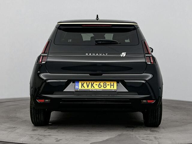 Renault 5 comfort range iconic cinq 52 kWh | Pack Winter | Pack Safety & Advanced Driving Assist | Harman/Kardon | Daklijst Warm Titanium | V2G | Adaptive Cruise Control met Stuurhulp | Blind Spot Warning | Easy Park Assist | Achteruitrijcamera | Parkeersensoren Rondom | Keyless | Warmtepomp |