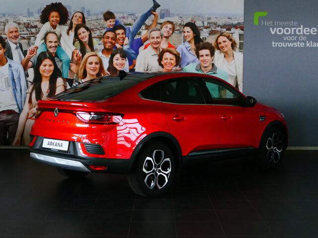 Renault Arkana 1.6 E-Tech Hybrid 145 Intens - Afneembare trekhaak, allseasons, dode hoek