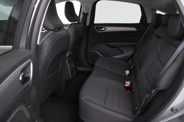 Renault Arkana 1.6 E-Tech Hybrid 145 Intens | Stoel & stuurverwarming | Adaptive cruise | Carplay | Camera | Keyless | Full LED | Navigatie