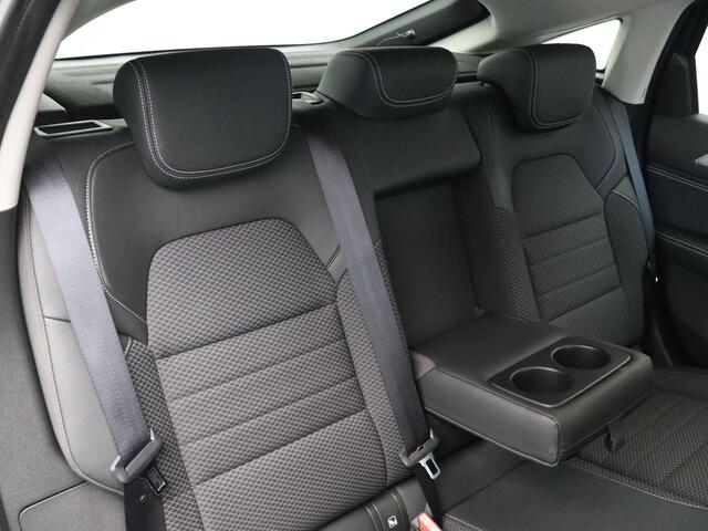 Renault Arkana 1.6 E-Tech Hybrid 145 Intens | Stuur en Stoel verwarming | Trekhaak | Achteruitrijcamera |