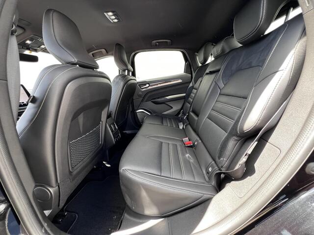 Renault Arkana 1.6 E-Tech hybrid 145 E-Tech engineered Automaat / Dealer onderhouden / Camera / Leder Alcantara / Stuur- en stoelverwarming / Navi groot scherm / Apple Carplay Android /