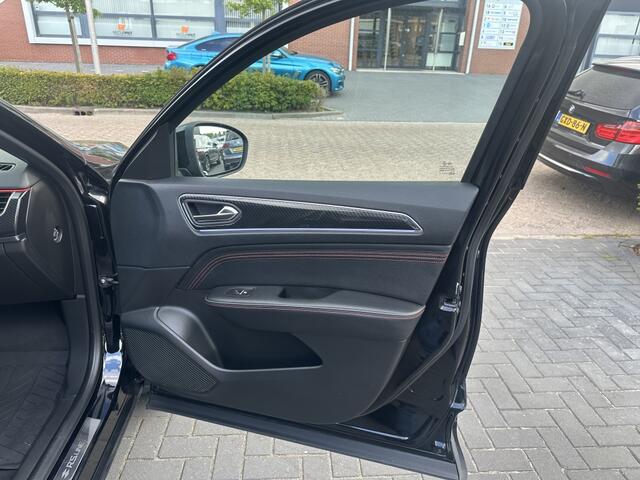 Renault Arkana 1.6 E-T H 145 RSLine