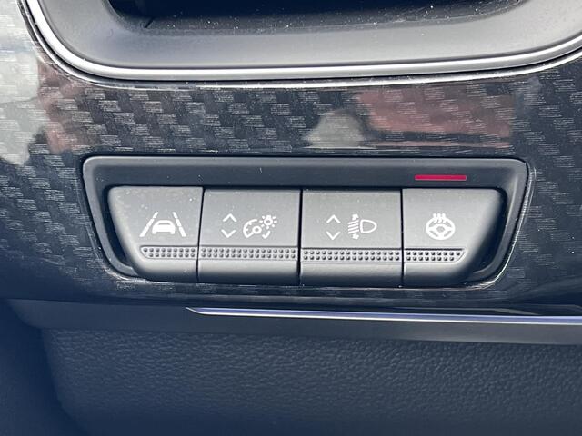 Renault Arkana 1.6 E-Tech hybrid 145 E-Tech engineered Automaat / Dealer onderhouden / Leder Alcantara / BOSE audio / Navi grootscherm / Adapt.CC /