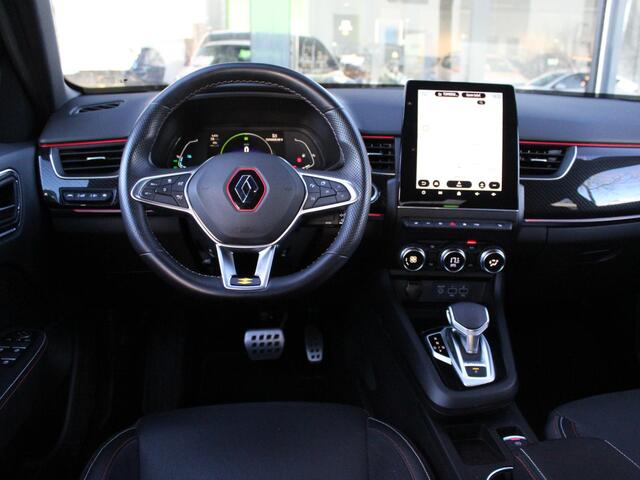 Renault Arkana 1.6 E-Tech Hybrid 145 R.S. Line / DEALER OND. / BOSE / TREKHAAK / STOEL+STUURVERW. / CAMERA / ADAPT. CRUISE / 9,3'' NAVI / CLIMATE / BLINDSPOT / PRIVACY GLAS / 18'' LMV
