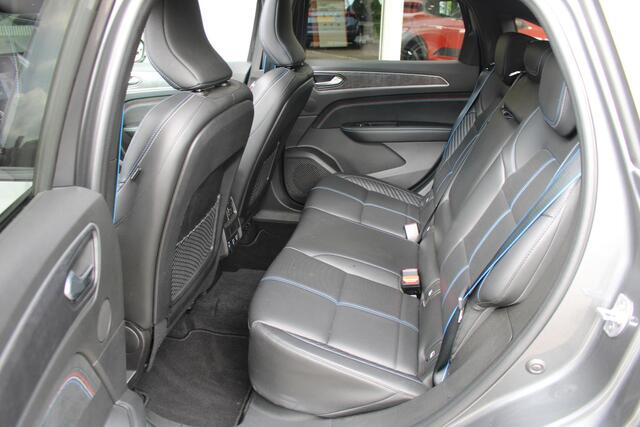 Renault Arkana 1.6 E-Tech full hybrid 145 esprit Alpine | Schuif-/kanteldak | BOSE-audiosysteem | Stoelverwarming