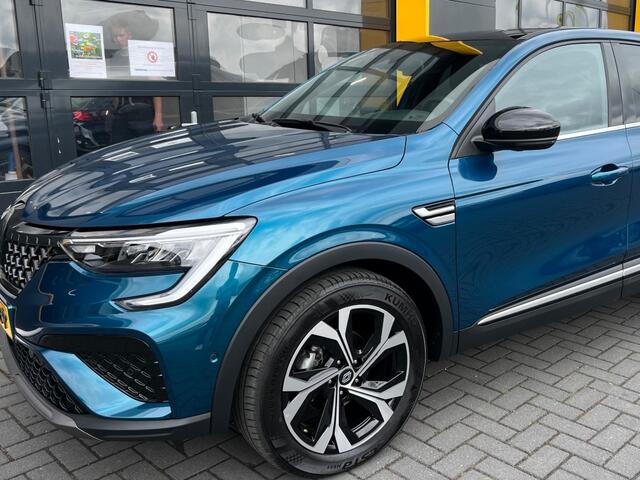 Renault Arkana Mild Hybrid140 EDC Techno 360 Camera Zwart dak