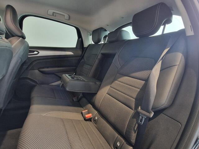 Renault Arkana 1.6 E-Tech full hybrid 145 Intens AUTOMAAT | NAVIGATIE | ACHTERUITRIJCAMERA | PARKEERSENSOREN