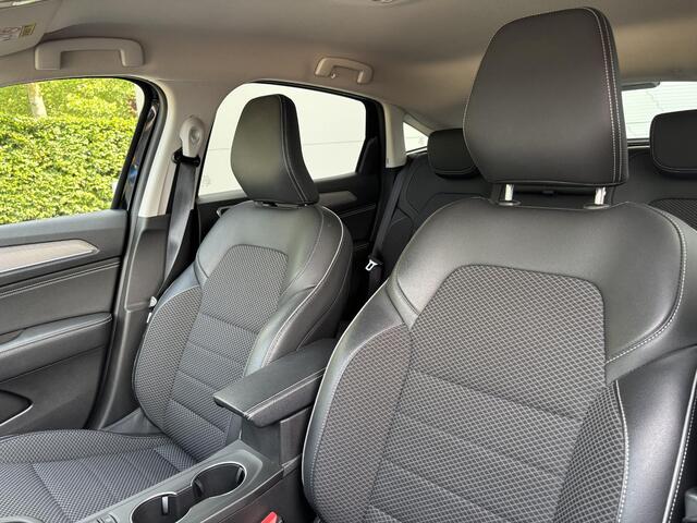 Renault Arkana 1.6 E-Tech Hybrid 145 Intens