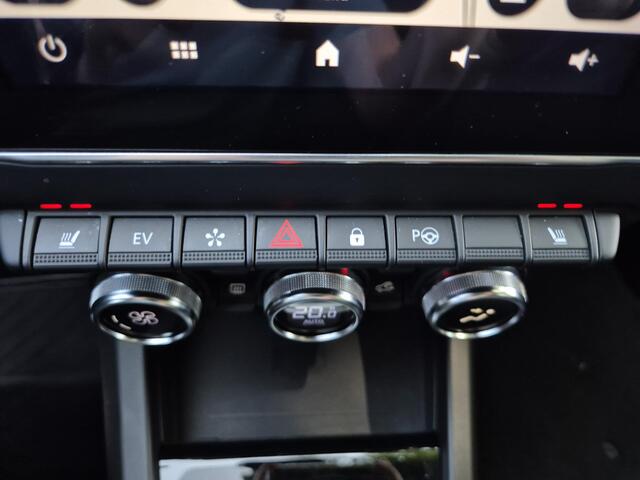 Renault Arkana 1.6 E-Tech Hybrid 145 R.S. Line Automaat / Afneembare Trekhaak / Stuur- en Stoelverwarming / Apple Carplay Android Auto / Adaptief cruise control / Climate control / Achteruitrijcamera /