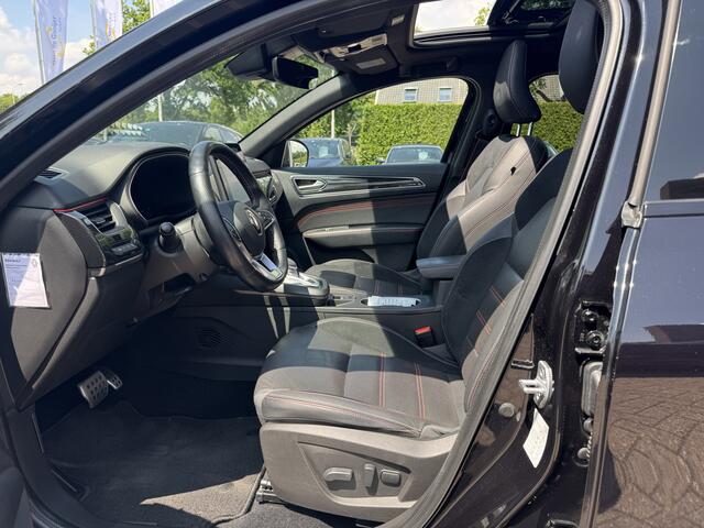 Renault Arkana 1.6 E-Tech Hybrid 145 R.S. Line / Trekhaak / Panoramadak / Camera / Leder / 18'' / Bose / Keyless / Sfeerverlichting / Navigatie / Dodehoek / DAB / ACC / Stoelverwarming