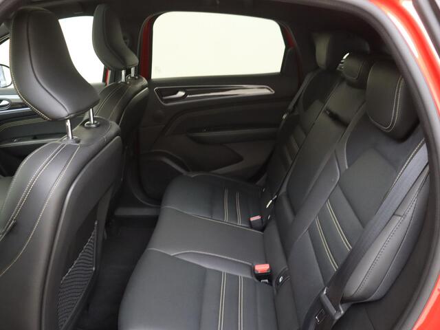 Renault Arkana 1.6 E-Tech hybrid 145 E-Tech engineered |AUTOMAAT | Trekhaak| Cruise & Climate Control| Navigatie | Panoramisch dak