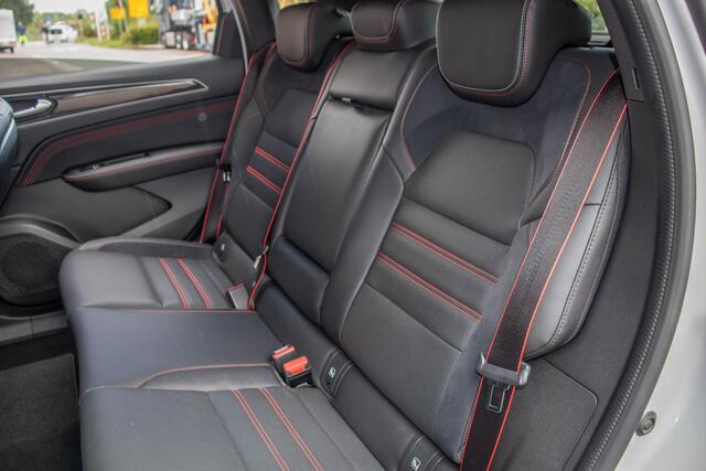 Renault Arkana 1.6 E-Tech R.S. Line, Origineel NL, Alcantara, Adaptive Cruise, Stoel & Stuurverwarming, Park Assist, Full LED.
