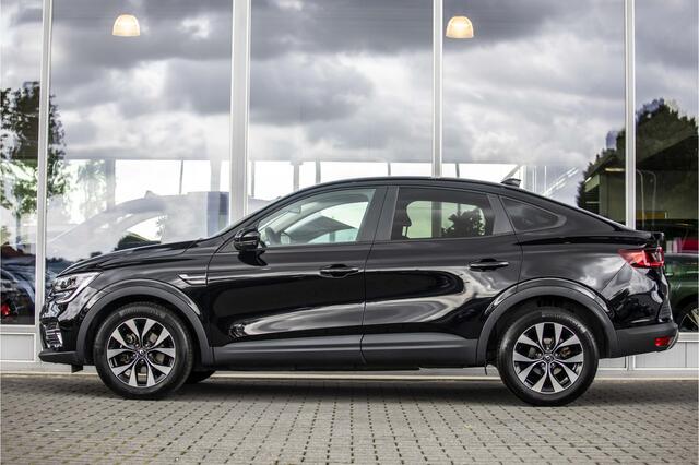Renault Arkana 1.6 E-Tech hybrid 145 evolution | Camera | LED