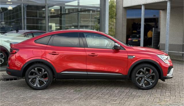Renault Arkana 1.6 E-Tech Hybrid 145 R.S. Line Afn. Trekhaak - Adaptive Cruise - Lederen bekl - Stoel + stuur verwarming