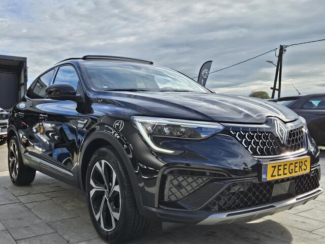 Renault Arkana 1.3 TCe 140 BLACK&BLACK VOL *Panoramadak*Led