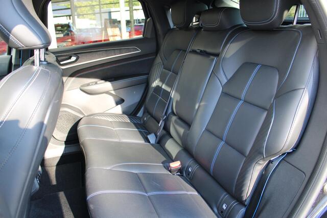 Renault Arkana 1.6 E-Tech full hybrid 145 esprit Alpine | Elektrische Stoelen | Dodehoeksensor | All Seasons | Rondomzicht | Navigatie | Apple/Android Auto