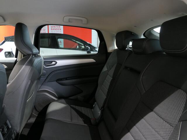 Renault Arkana 1.6 E-Tech Hybrid 145 Intens *Trekhaak!* - Parkeerassistent, dodehoek, camera, sensor v+a